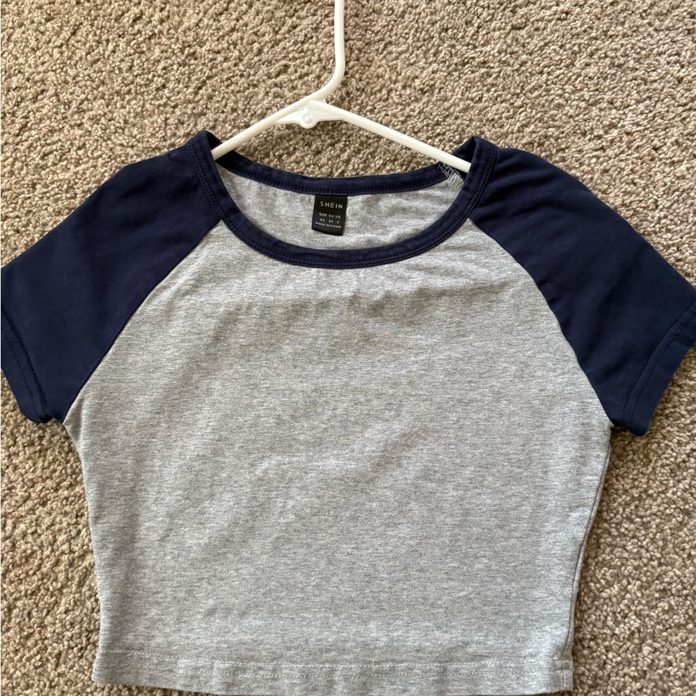 SHEIN Kids Gray and Navy Short Sleeve Tee